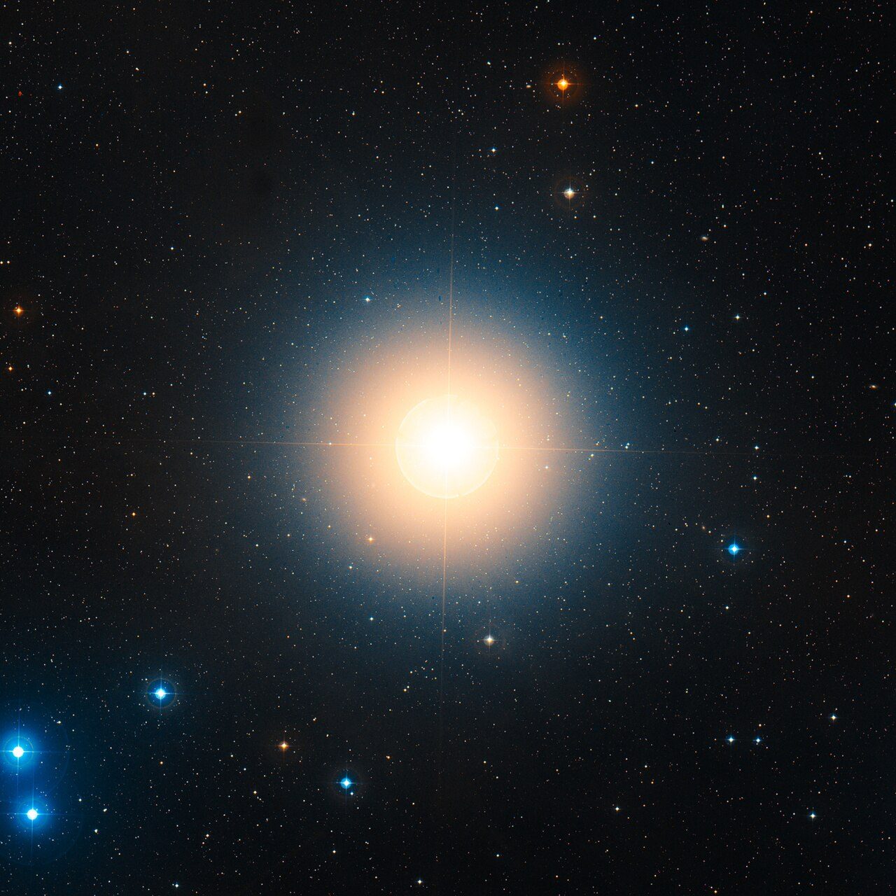Aldebaran, étoile géante orange de la constellation du Taureau
